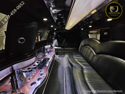 Black Lincoln MKT Limo Image 8