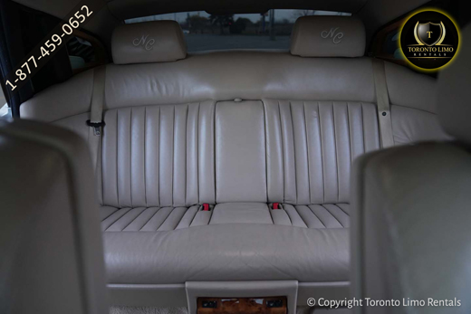 Exotic Rolls-Royce Phantom Rental  Image 10