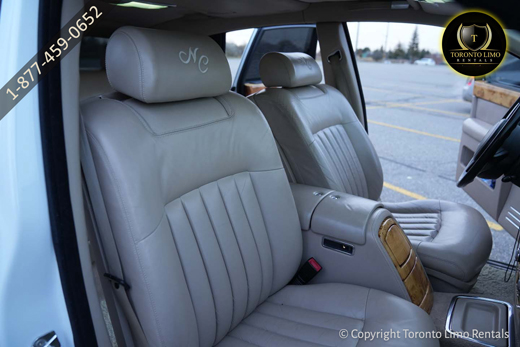 Exotic Rolls-Royce Phantom Rental  Image 9